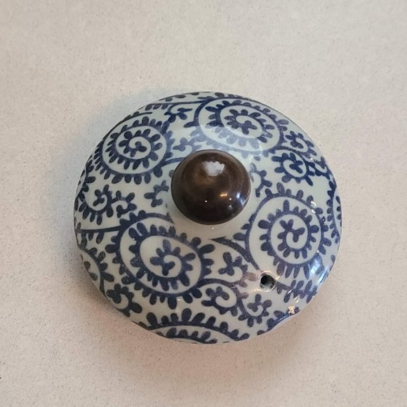 Blue Patterned Tea Pot - Picture 6 of 8